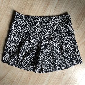 LOFT Flowy Pleated Shorts